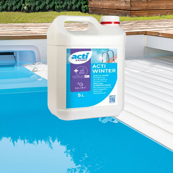 Produits de traitement eau hivernage piscine gamme ACTI EXPERT chez Baldelli Piscines à Vedène.