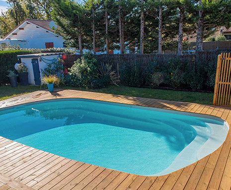 Piscine coque près d’Avignon