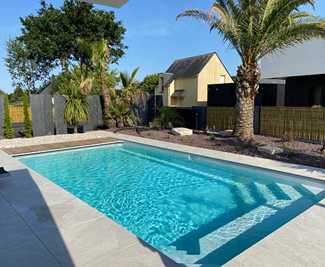 Piscine coque design Avignon